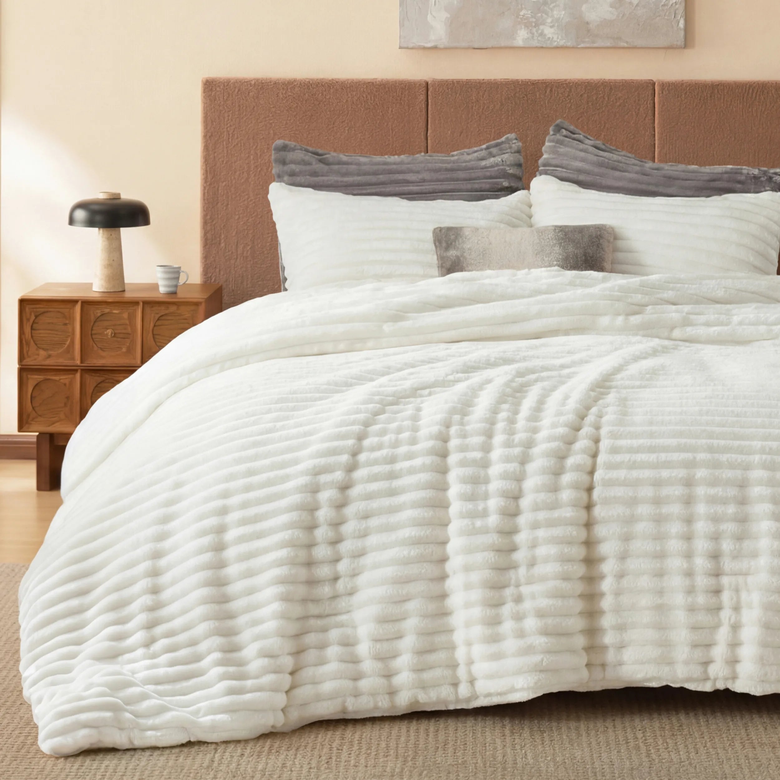Striped Flannel Comforter Set – Image 2