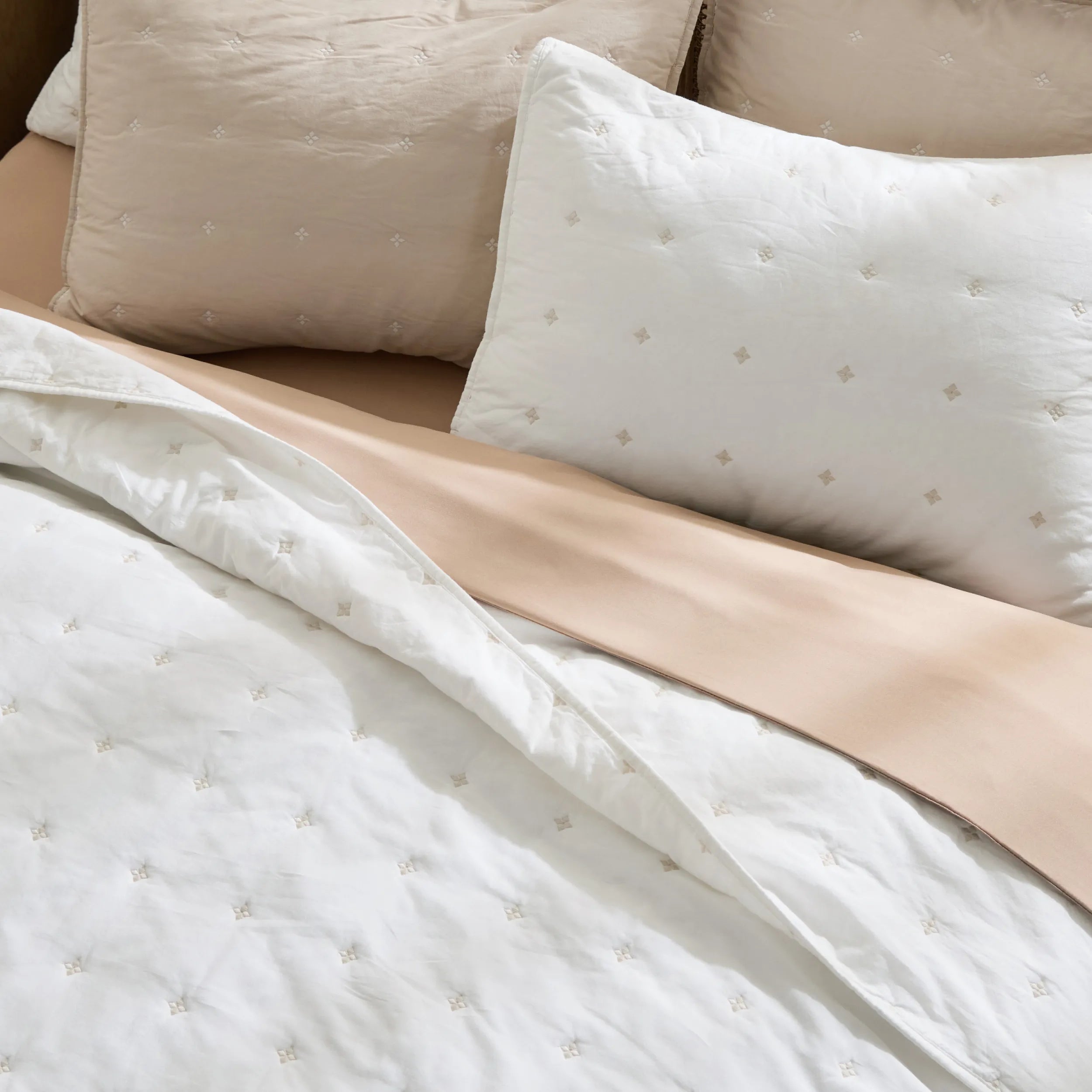 Cotton Clover Quilt Set – Image 4