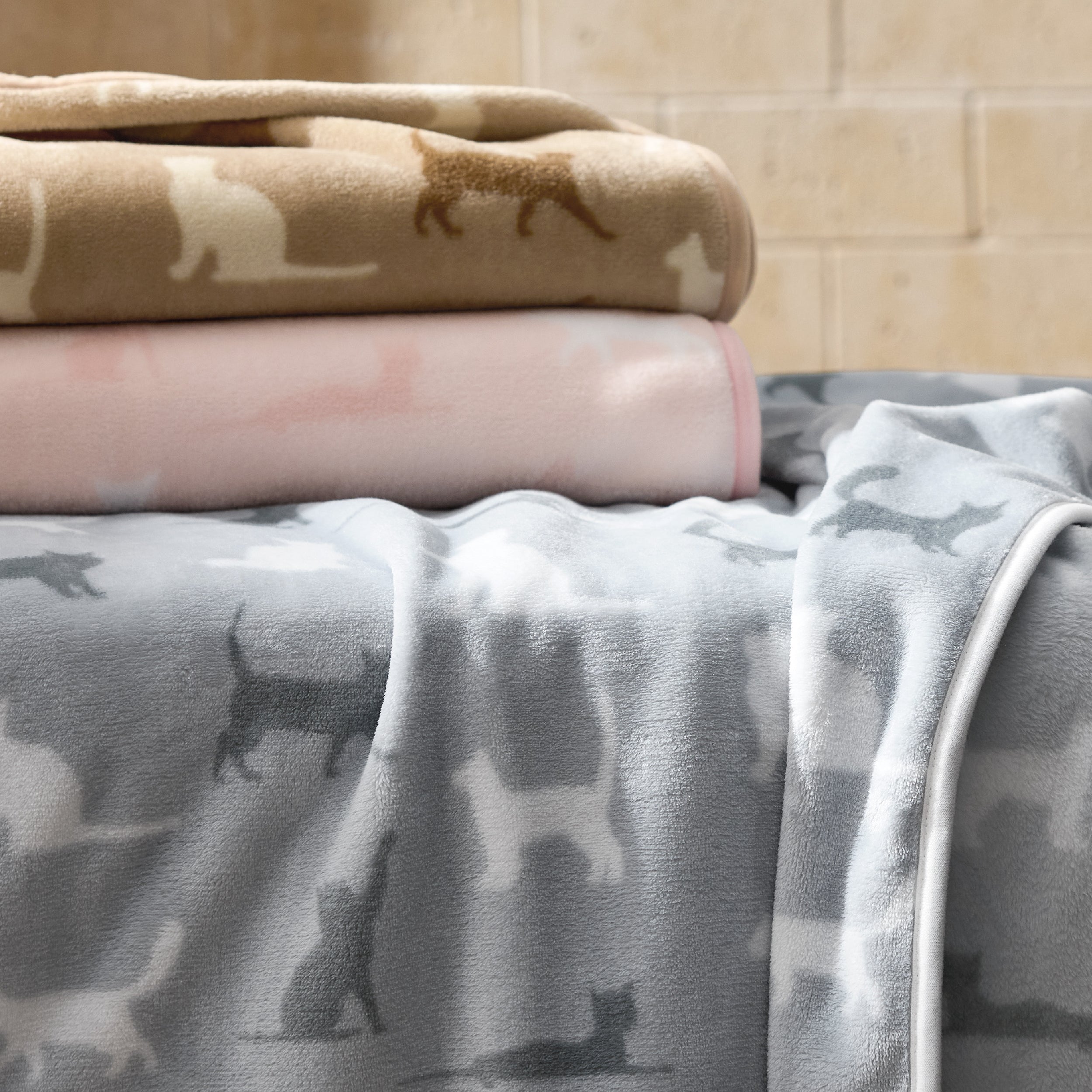 Pet Blankets Three-Pack – Image 2