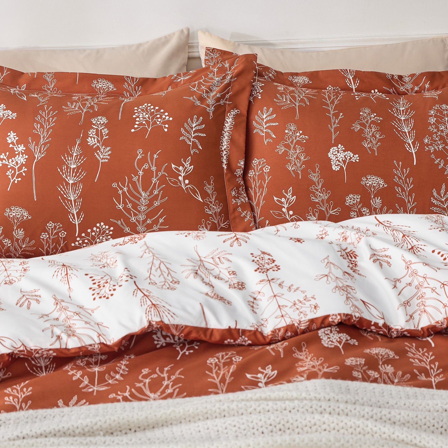 Reversible Floral Print Duvet Cover Set – Image 5