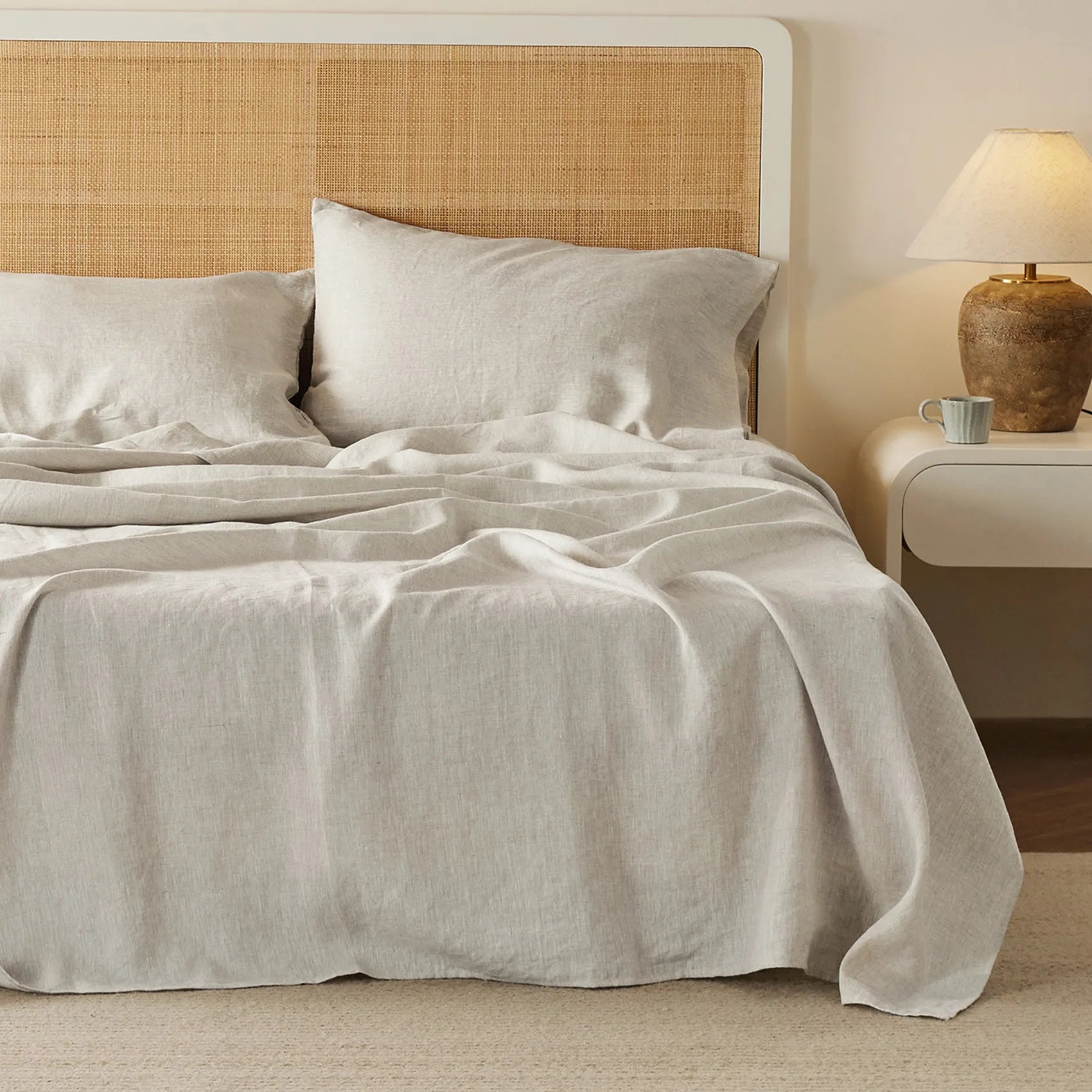 Cotton-Linen Blend Sheet Set – Image 2