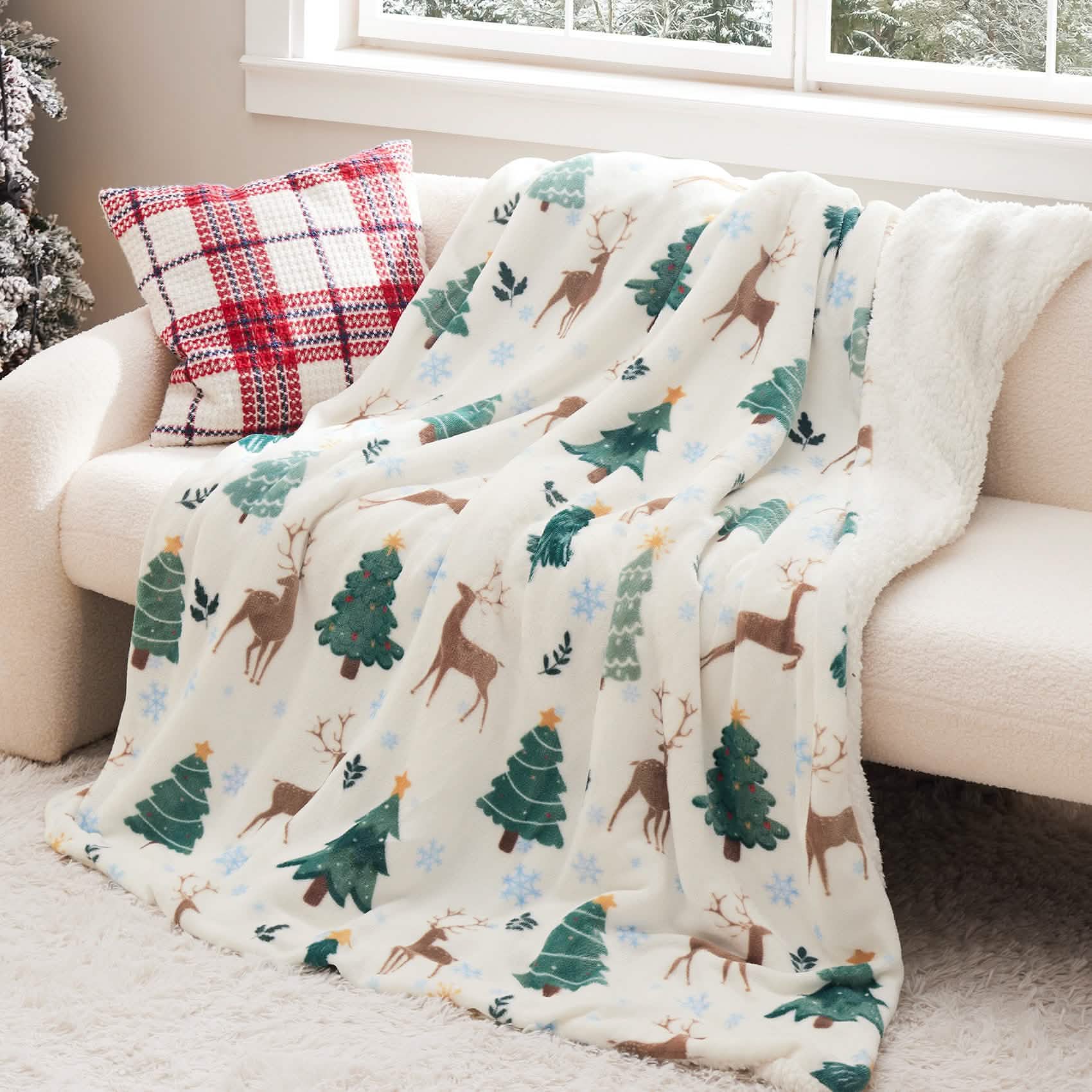 Christmas Elk White Sherpa Throw Blanket – Image 3
