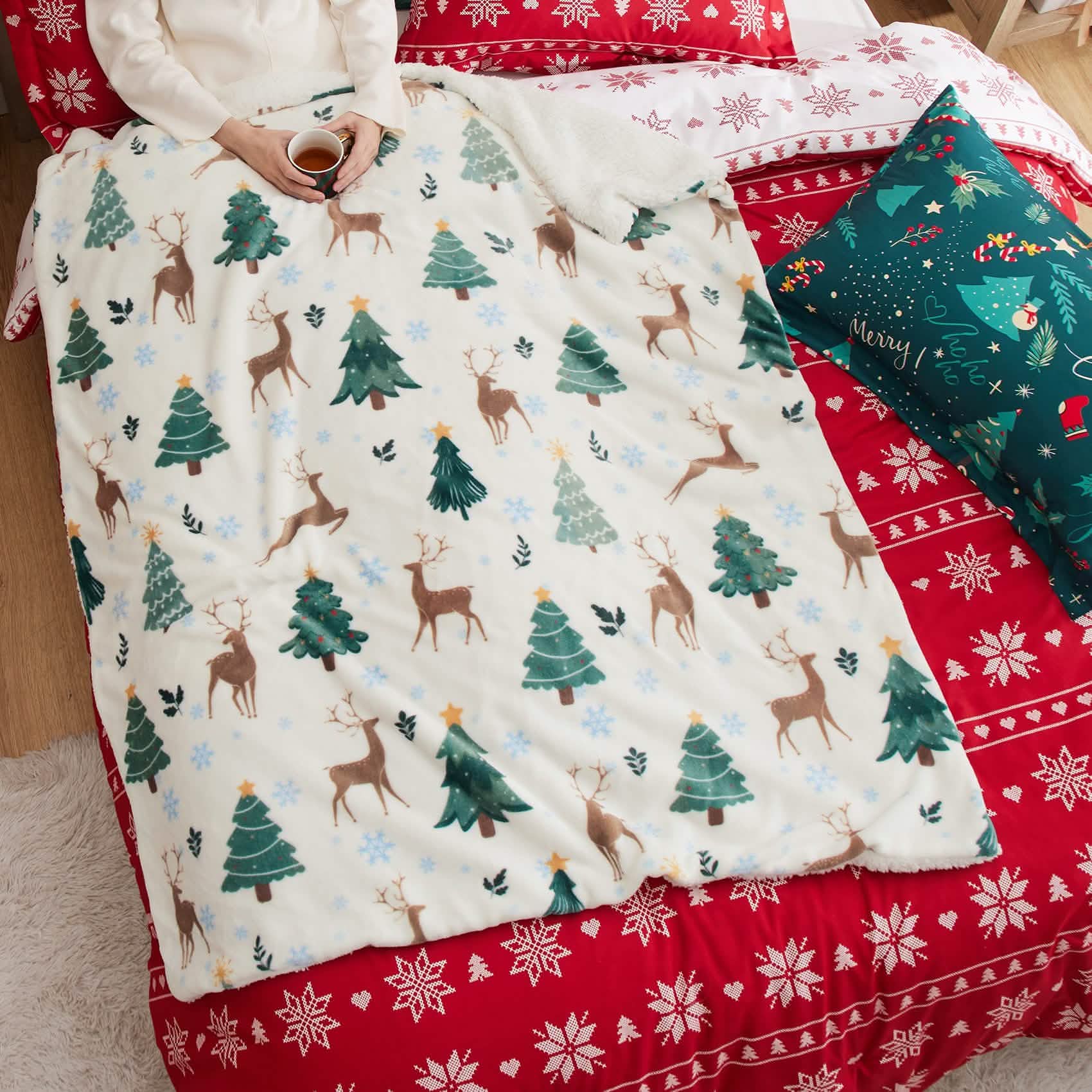 Christmas Elk White Sherpa Throw Blanket – Image 4