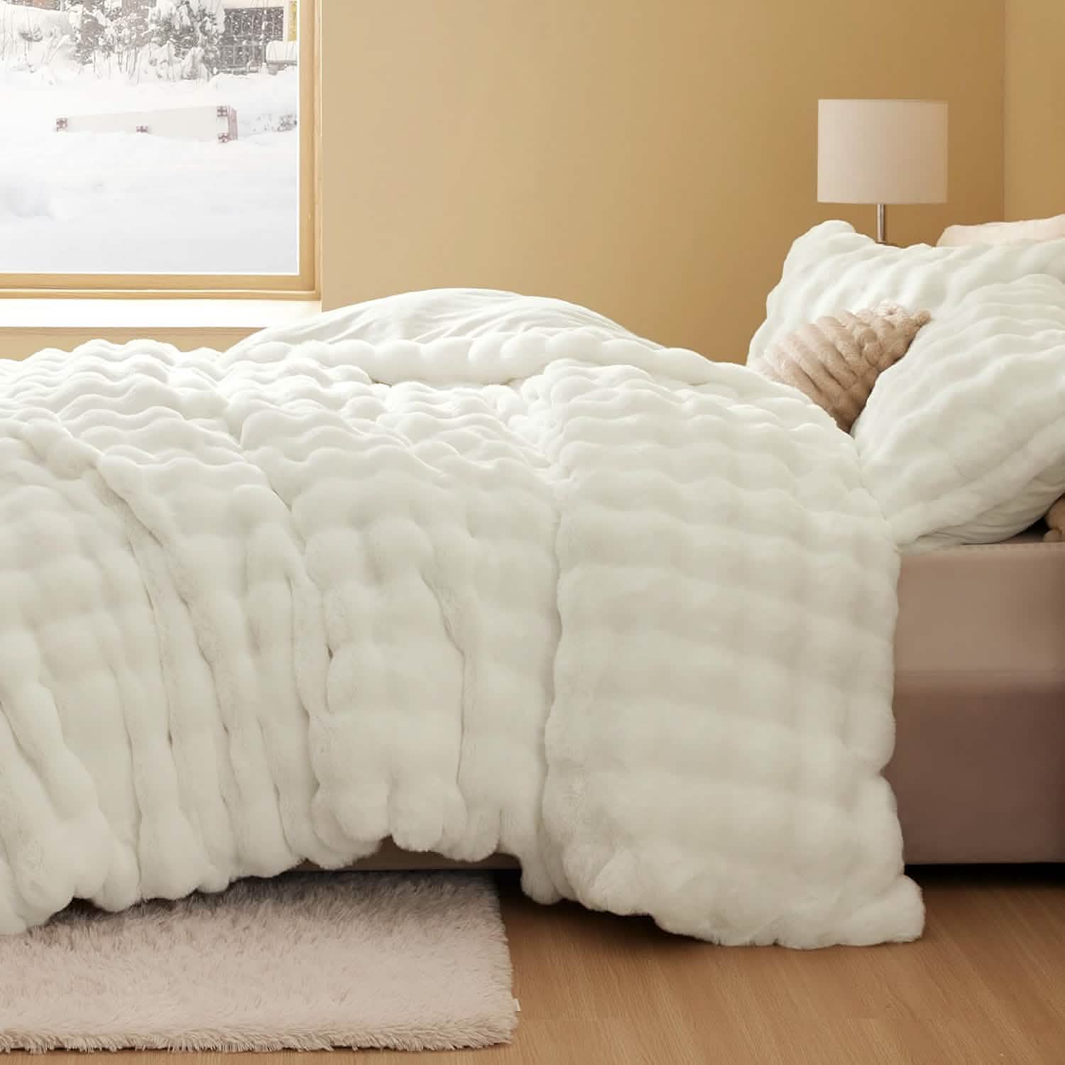 Carved Faux Rabbit Fur Duvet Cover Set – Image 4