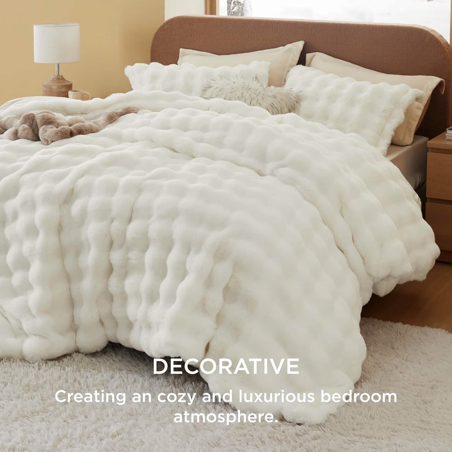Carved Faux Rabbit Fur Duvet Cover Set – Image 2
