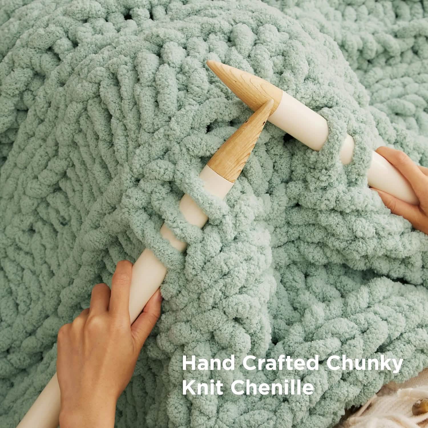 Chunky Knit Chenille Blanket – Image 2