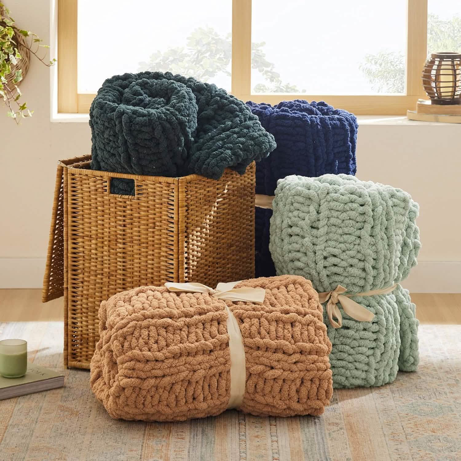 Chunky Knit Chenille Blanket – Image 5
