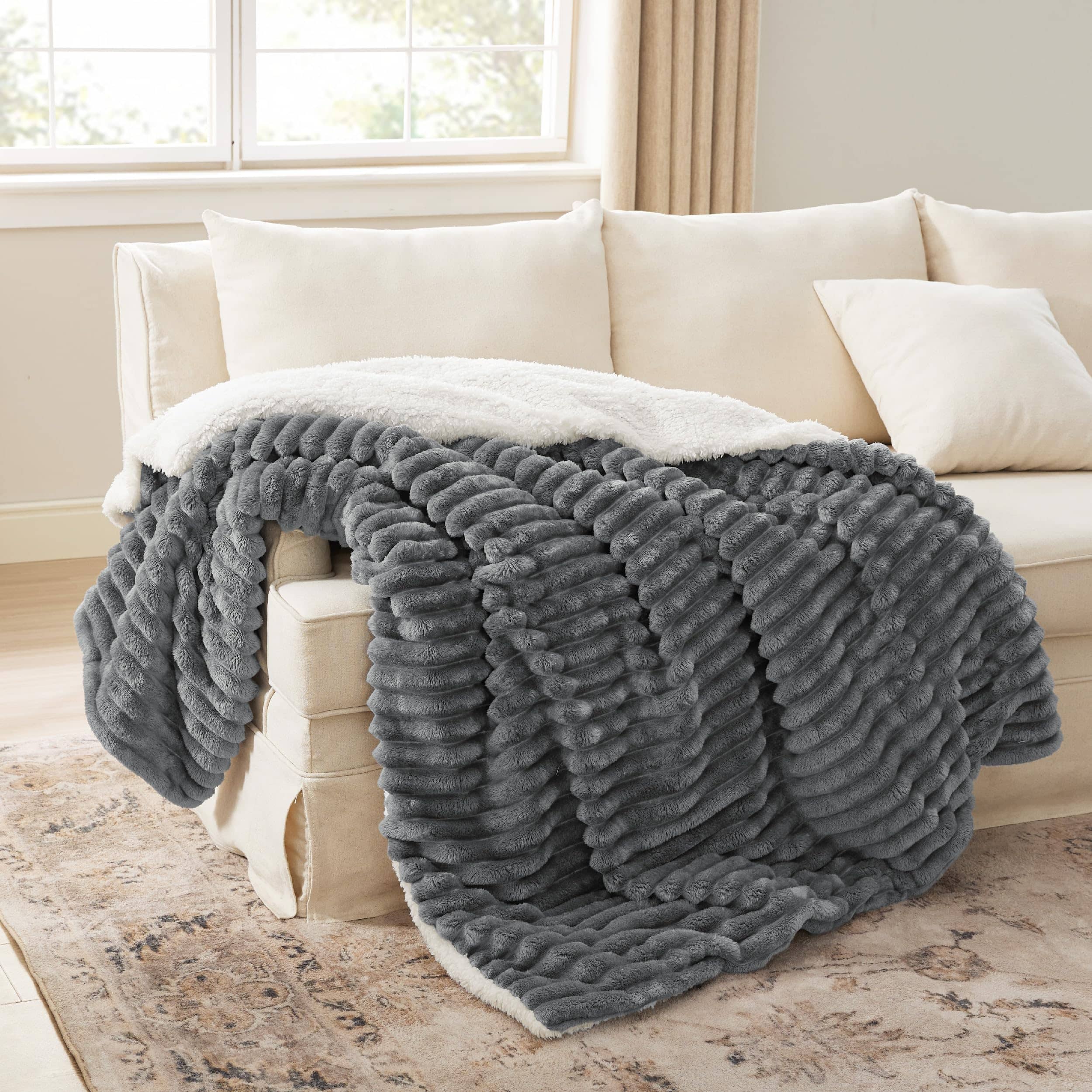 Jacquard Stripes Shaggy Sherpa Blanket – Image 5